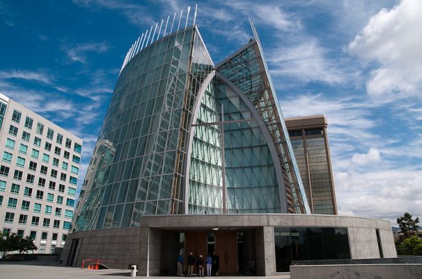 Oakland cathedral of light